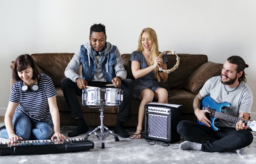 Vitamin Drum - Group of friends playing music